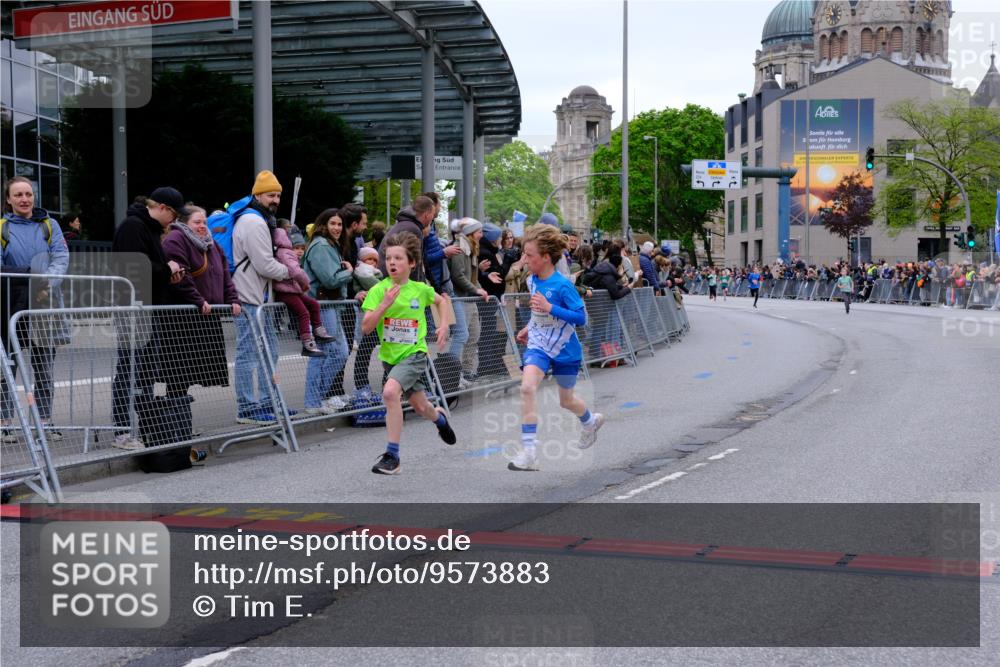 25.04.2026 - Das Zehntel Tim E. http://msf.ph/oto/9573883 25.04.2026 10:48:25 Ziel 5299, 5905, 6906, 7315, 7588, 7604, 7696, 7738 meine-sportfotos.de