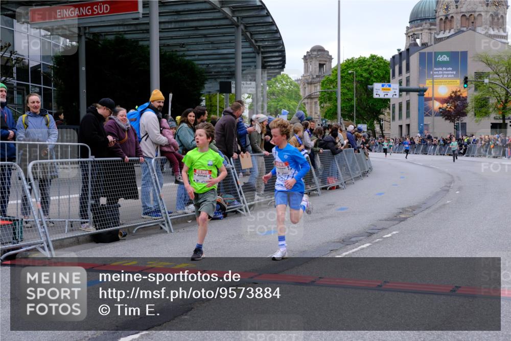 25.04.2026 - Das Zehntel Tim E. http://msf.ph/oto/9573884 25.04.2026 10:48:25 Ziel 5299, 5905, 6906, 7315, 7588, 7604, 7696, 7738 meine-sportfotos.de