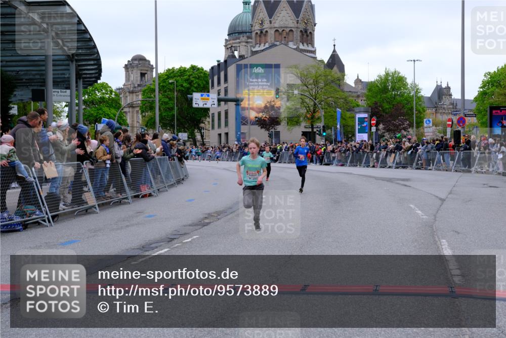 25.04.2026 - Das Zehntel Tim E. http://msf.ph/oto/9573889 25.04.2026 10:48:32 Ziel 6037, 6095, 6341 meine-sportfotos.de