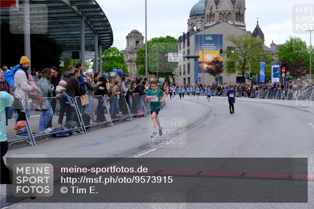 25.04.2026 - Das Zehntel Tim E. http://msf.ph/oto/9573915 25.04.2026 10:48:38 Ziel 5425, 6037, 6095, 6341, 7960 meine-sportfotos.de