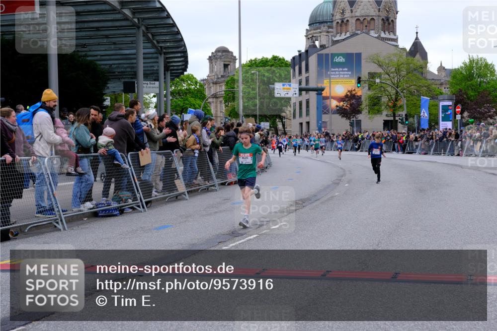 25.04.2026 - Das Zehntel Tim E. http://msf.ph/oto/9573916 25.04.2026 10:48:38 Ziel 5425, 6037, 6095, 6341, 7960 meine-sportfotos.de