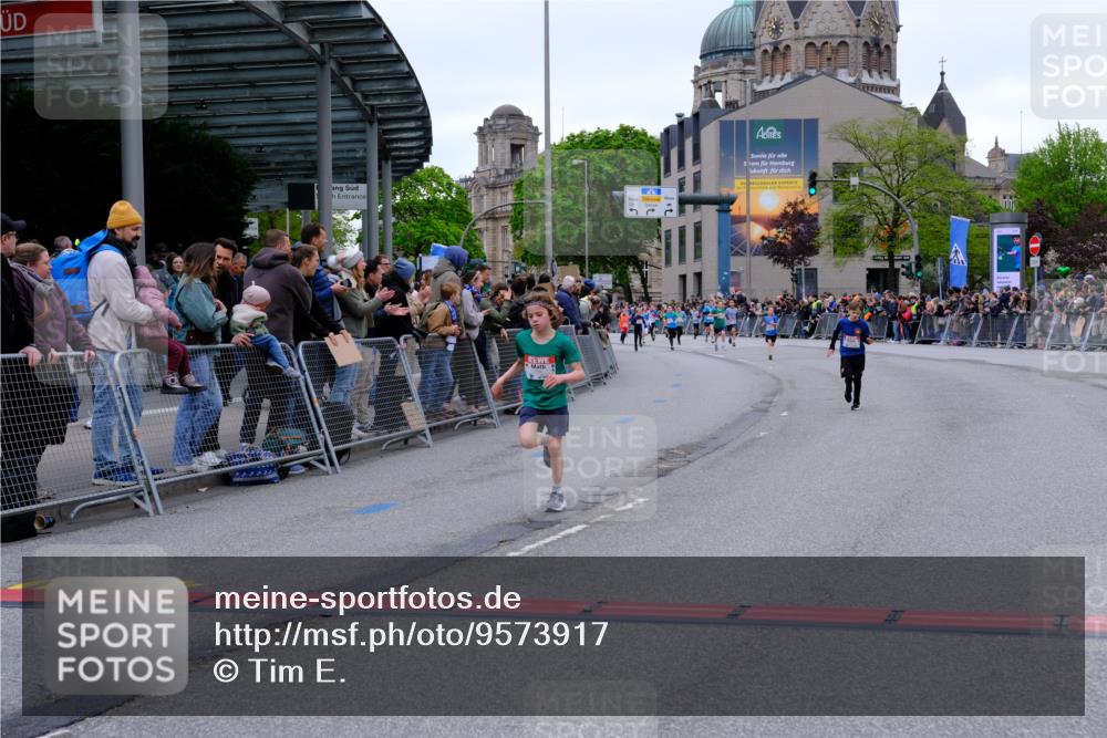 25.04.2026 - Das Zehntel Tim E. http://msf.ph/oto/9573917 25.04.2026 10:48:38 Ziel 5425, 6037, 6095, 6341, 7960 meine-sportfotos.de