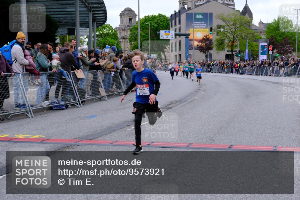 25.04.2026 - Das Zehntel Tim E. http://msf.ph/oto/9573921 25.04.2026 10:48:41 Ziel 5425, 6037, 6326, 6341, 7960, 7982 meine-sportfotos.de