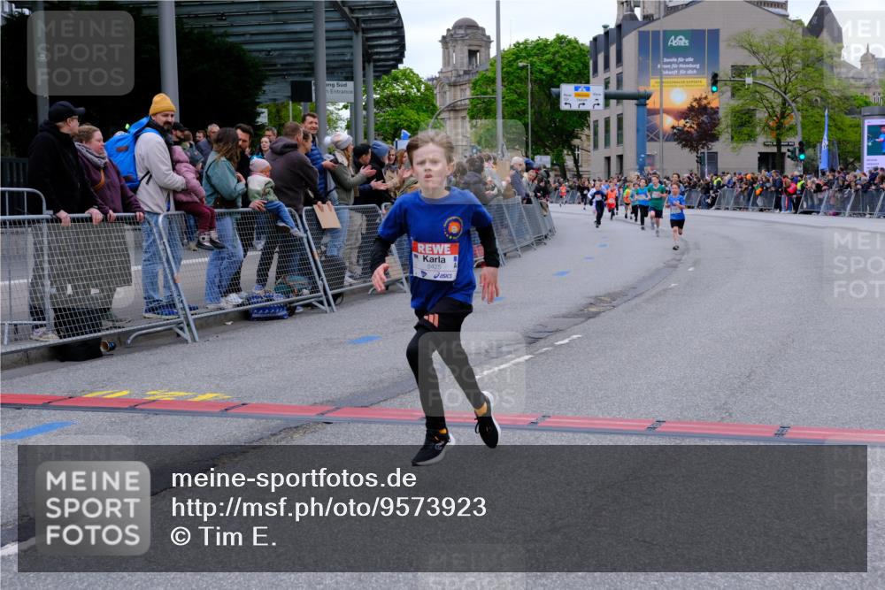 25.04.2026 - Das Zehntel Tim E. http://msf.ph/oto/9573923 25.04.2026 10:48:41 Ziel 5425, 6037, 6326, 6341, 7960, 7982 meine-sportfotos.de