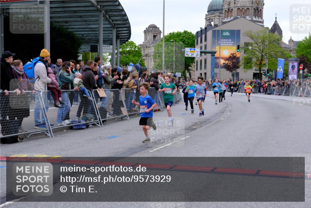 25.04.2026 - Das Zehntel Tim E. http://msf.ph/oto/9573929 25.04.2026 10:48:46 Ziel 5425, 6104, 6326, 6407, 6913, 7381, 7385, 7547, 7747, 7753, 7982, 8025 meine-sportfotos.de