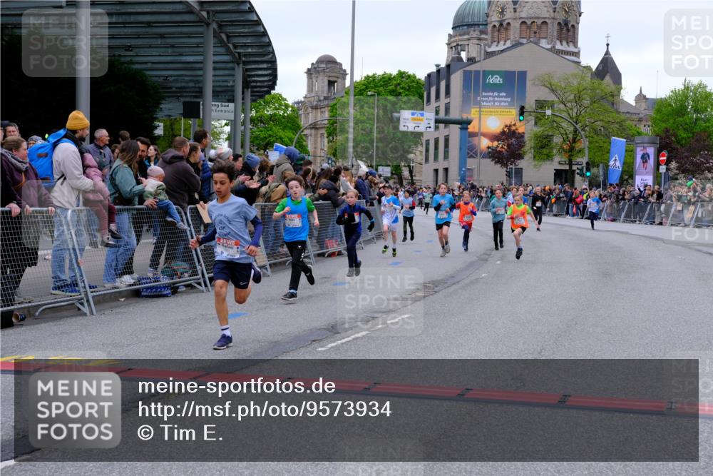 25.04.2026 - Das Zehntel Tim E. http://msf.ph/oto/9573934 25.04.2026 10:48:47 Ziel 5425, 6104, 6326, 6407, 6913, 7006, 7381, 7385, 7547, 7664, 7724, 7747, 7753, 7982, 8025 meine-sportfotos.de