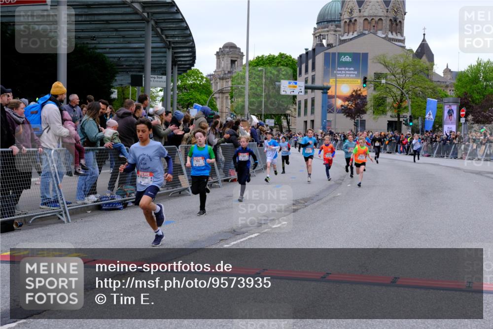 25.04.2026 - Das Zehntel Tim E. http://msf.ph/oto/9573935 25.04.2026 10:48:48 Ziel 6104, 6326, 6407, 6913, 7006, 7381, 7385, 7547, 7664, 7724, 7747, 7748, 7753, 7982, 8025 meine-sportfotos.de