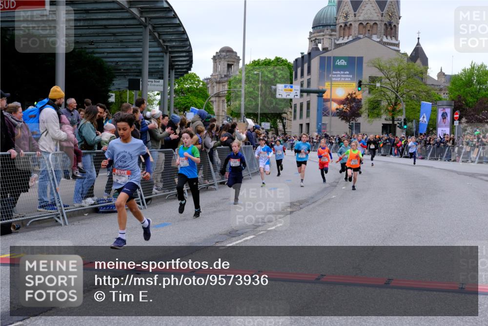 25.04.2026 - Das Zehntel Tim E. http://msf.ph/oto/9573936 25.04.2026 10:48:48 Ziel 6104, 6326, 6407, 6913, 7006, 7381, 7385, 7547, 7664, 7724, 7747, 7748, 7753, 7982, 8025 meine-sportfotos.de