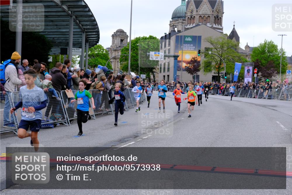 25.04.2026 - Das Zehntel Tim E. http://msf.ph/oto/9573938 25.04.2026 10:48:48 Ziel 6104, 6326, 6407, 6913, 7006, 7381, 7385, 7547, 7664, 7724, 7747, 7748, 7753, 7982, 8025 meine-sportfotos.de