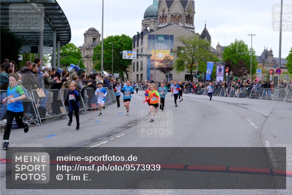 25.04.2026 - Das Zehntel Tim E. http://msf.ph/oto/9573939 25.04.2026 10:48:48 Ziel 6104, 6326, 6407, 6913, 7006, 7381, 7385, 7547, 7664, 7724, 7747, 7748, 7753, 7982, 8025 meine-sportfotos.de