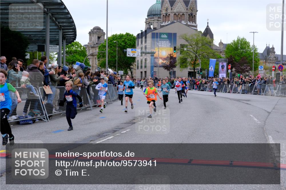 25.04.2026 - Das Zehntel Tim E. http://msf.ph/oto/9573941 25.04.2026 10:48:49 Ziel 6104, 6326, 6407, 6913, 7006, 7381, 7385, 7547, 7664, 7724, 7747, 7748, 7753, 7977, 7982, 8025 meine-sportfotos.de