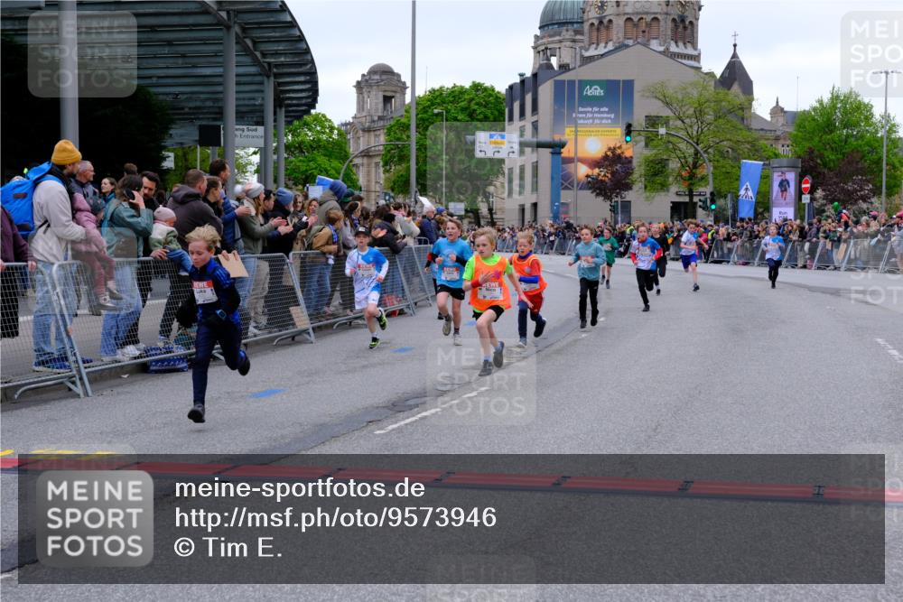 25.04.2026 - Das Zehntel Tim E. http://msf.ph/oto/9573946 25.04.2026 10:48:49 Ziel 6104, 6326, 6407, 6913, 7006, 7381, 7385, 7547, 7664, 7724, 7747, 7748, 7753, 7977, 7982, 8025 meine-sportfotos.de