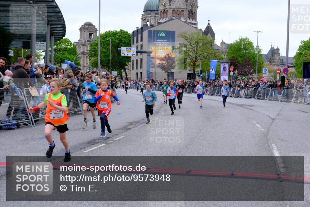 25.04.2026 - Das Zehntel Tim E. http://msf.ph/oto/9573948 25.04.2026 10:48:50 Ziel 6104, 6326, 6407, 6913, 7006, 7381, 7385, 7547, 7664, 7724, 7747, 7748, 7753, 7977, 7982, 8025 meine-sportfotos.de