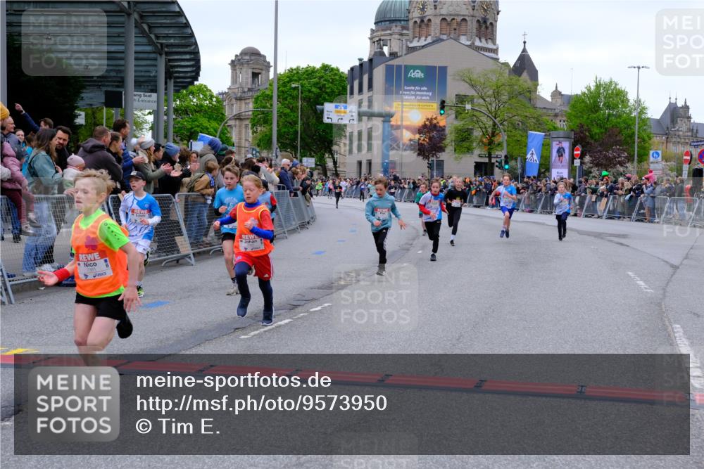 25.04.2026 - Das Zehntel Tim E. http://msf.ph/oto/9573950 25.04.2026 10:48:50 Ziel 6104, 6326, 6407, 6913, 7006, 7381, 7385, 7547, 7664, 7724, 7747, 7748, 7753, 7977, 7982, 8025 meine-sportfotos.de