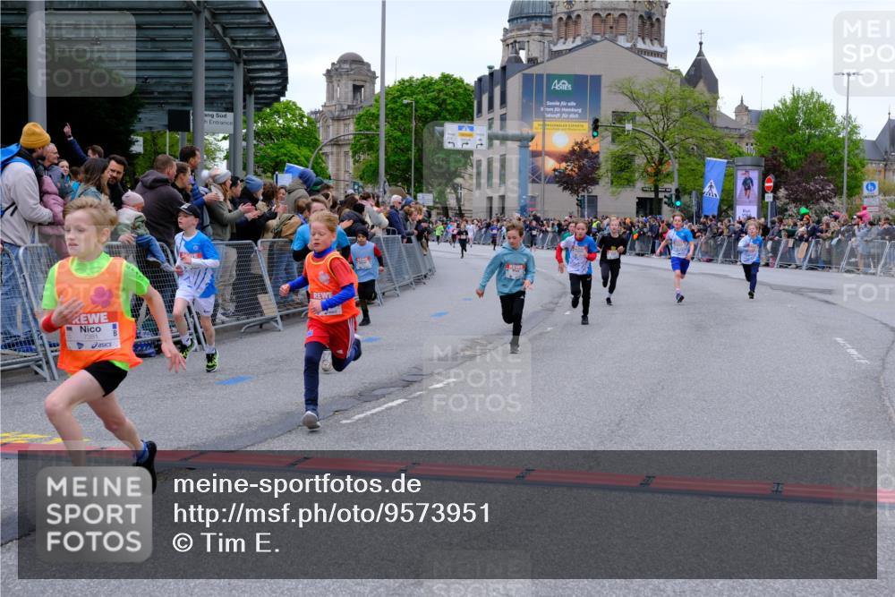 25.04.2026 - Das Zehntel Tim E. http://msf.ph/oto/9573951 25.04.2026 10:48:50 Ziel 6104, 6326, 6407, 6913, 7006, 7381, 7385, 7547, 7664, 7724, 7747, 7748, 7753, 7977, 7982, 8025 meine-sportfotos.de