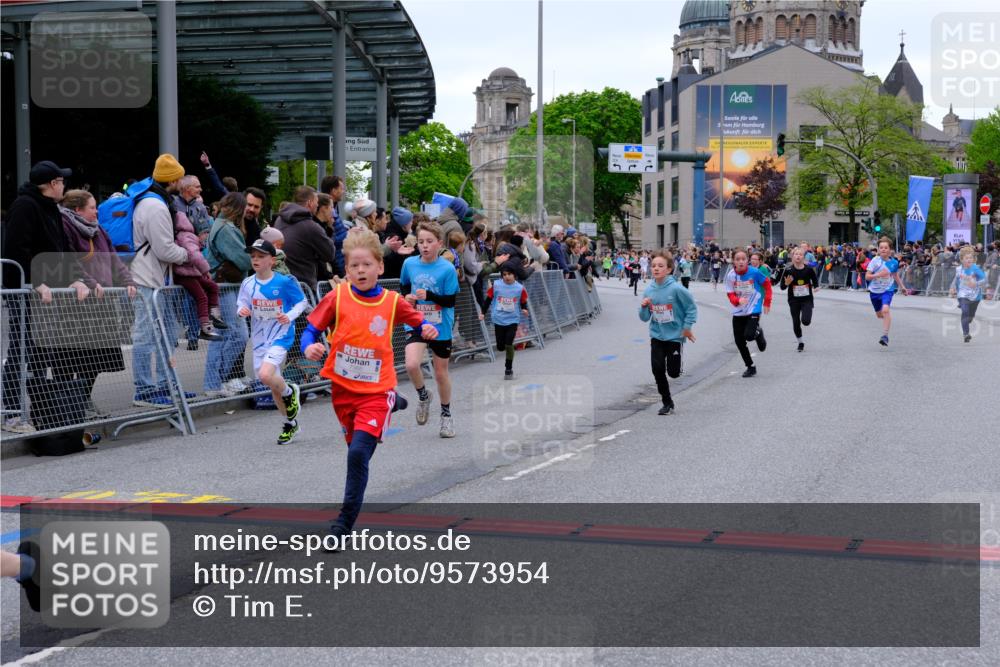 25.04.2026 - Das Zehntel Tim E. http://msf.ph/oto/9573954 25.04.2026 10:48:50 Ziel 6104, 6326, 6407, 6913, 7006, 7381, 7385, 7547, 7664, 7724, 7747, 7748, 7753, 7977, 7982, 8025 meine-sportfotos.de