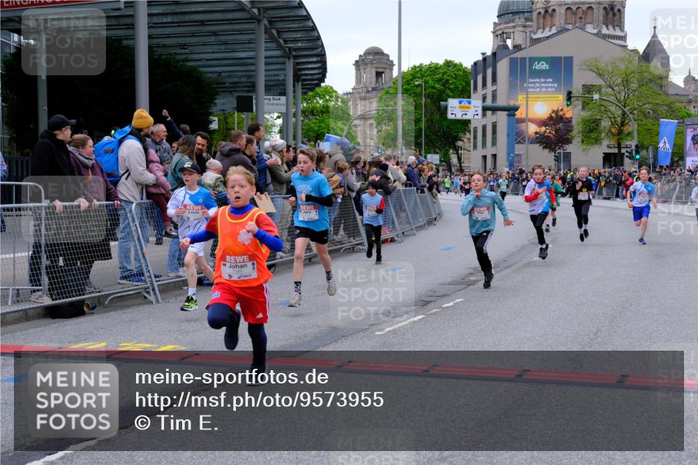 25.04.2026 - Das Zehntel Tim E. http://msf.ph/oto/9573955 25.04.2026 10:48:50 Ziel 6104, 6326, 6407, 6913, 7006, 7381, 7385, 7547, 7664, 7724, 7747, 7748, 7753, 7977, 7982, 8025 meine-sportfotos.de