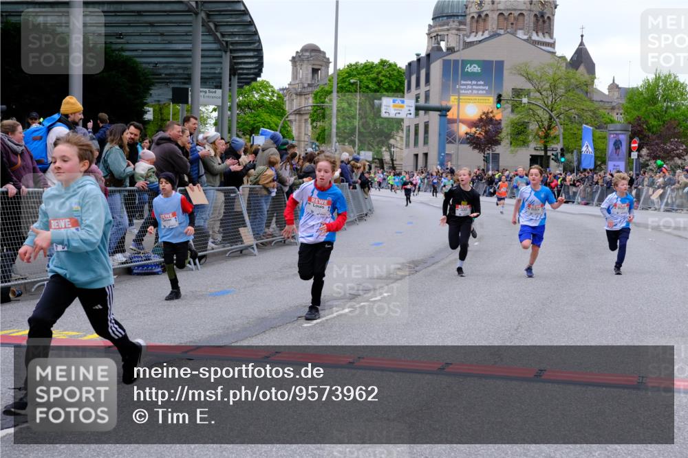 25.04.2026 - Das Zehntel Tim E. http://msf.ph/oto/9573962 25.04.2026 10:48:52 Ziel 6104, 6326, 6407, 6913, 7006, 7380, 7381, 7385, 7547, 7625, 7664, 7724, 7747, 7748, 7753, 7977, 7982, 8025 meine-sportfotos.de