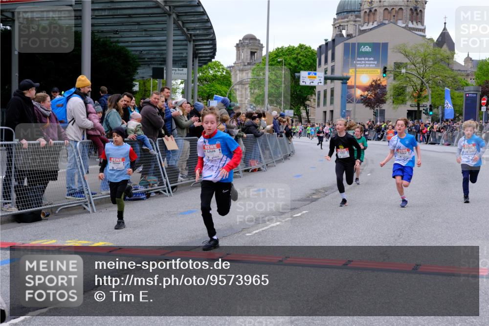 25.04.2026 - Das Zehntel Tim E. http://msf.ph/oto/9573965 25.04.2026 10:48:52 Ziel 6104, 6326, 6407, 6913, 7006, 7380, 7381, 7385, 7547, 7625, 7664, 7724, 7747, 7748, 7753, 7977, 7982, 8025 meine-sportfotos.de