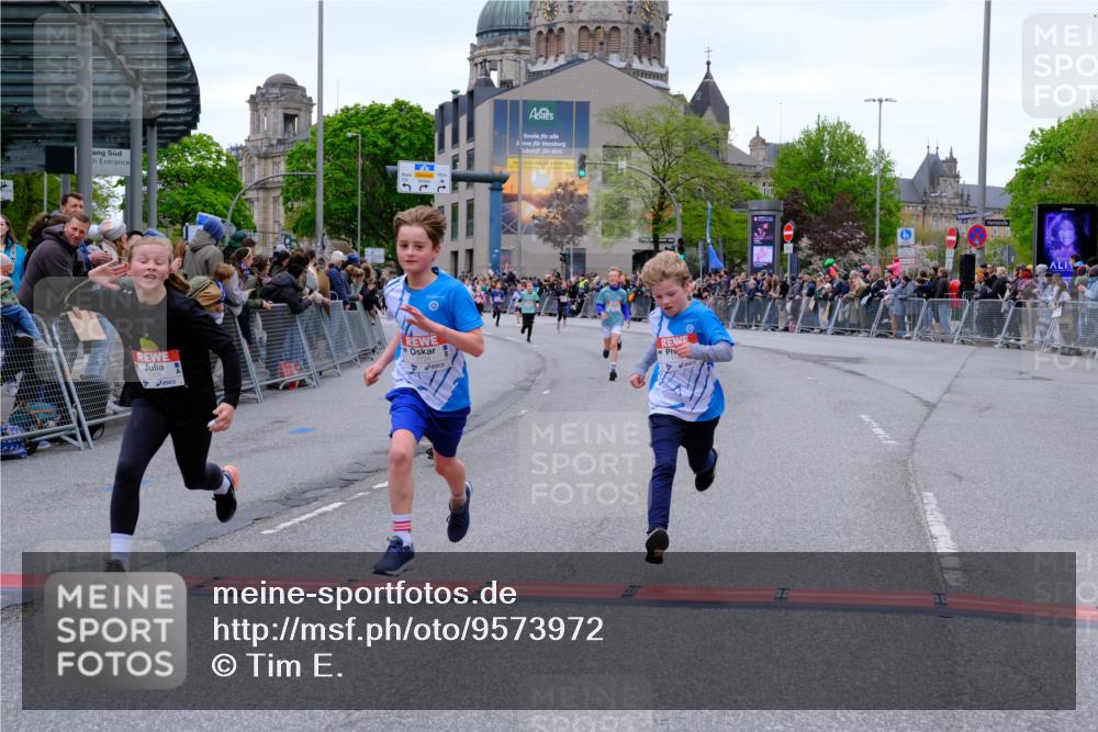 25.04.2026 - Das Zehntel Tim E. http://msf.ph/oto/9573972 25.04.2026 10:48:53 Ziel 6104, 6407, 6913, 7006, 7380, 7381, 7385, 7547, 7625, 7664, 7724, 7747, 7748, 7753, 7977, 7982, 8025 meine-sportfotos.de