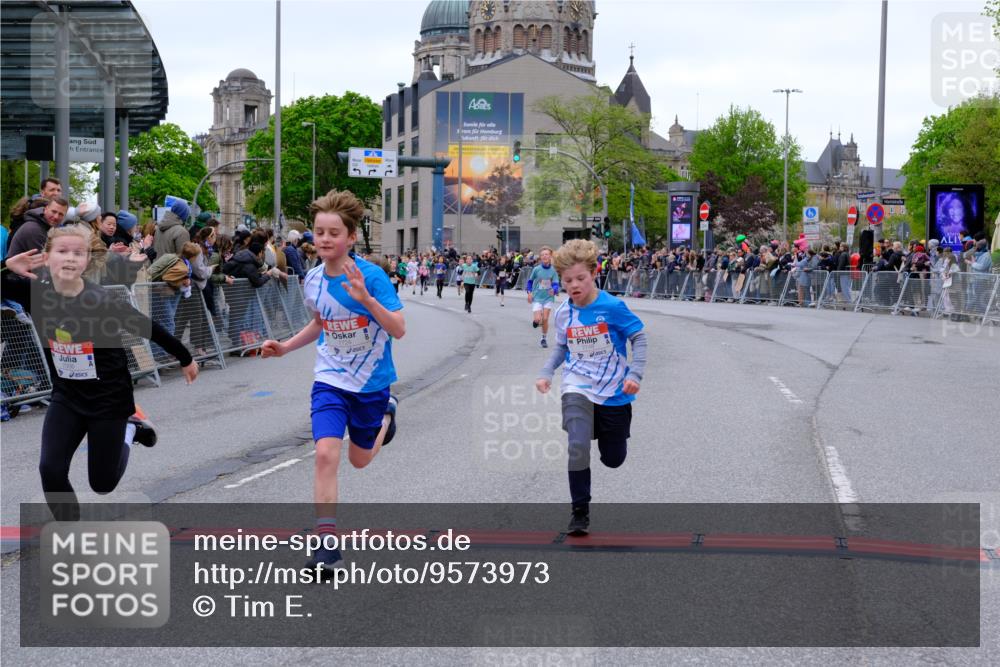25.04.2026 - Das Zehntel Tim E. http://msf.ph/oto/9573973 25.04.2026 10:48:54 Ziel 6104, 6407, 6913, 7006, 7380, 7381, 7385, 7547, 7625, 7664, 7724, 7747, 7748, 7753, 7977, 8025 meine-sportfotos.de