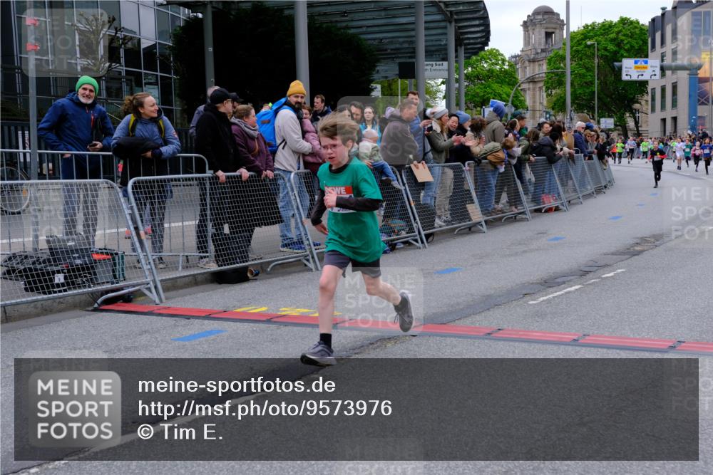 25.04.2026 - Das Zehntel Tim E. http://msf.ph/oto/9573976 25.04.2026 10:48:55 Ziel 6104, 6707, 6913, 7006, 7380, 7381, 7385, 7547, 7625, 7664, 7724, 7747, 7748, 7753, 7977, 8025 meine-sportfotos.de