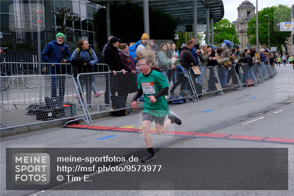 25.04.2026 - Das Zehntel Tim E. http://msf.ph/oto/9573977 25.04.2026 10:48:55 Ziel 6104, 6707, 6913, 7006, 7380, 7381, 7385, 7547, 7625, 7664, 7724, 7747, 7748, 7753, 7977, 8025 meine-sportfotos.de
