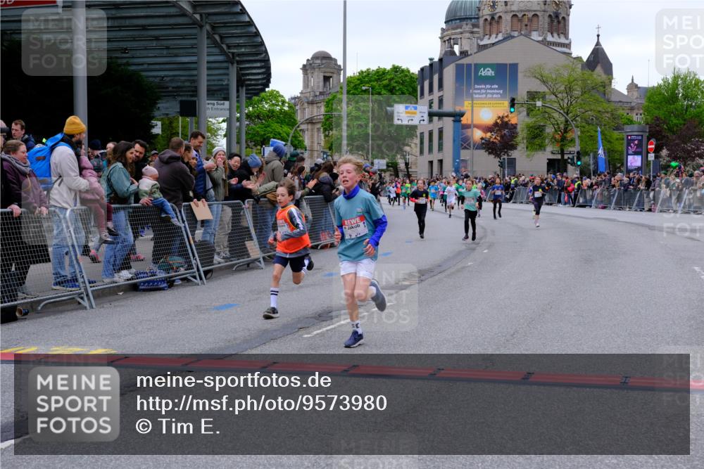 25.04.2026 - Das Zehntel Tim E. http://msf.ph/oto/9573980 25.04.2026 10:48:57 Ziel 6056, 6668, 6707, 6913, 7006, 7380, 7547, 7625, 7664, 7724, 7747, 7748, 7753, 7977 meine-sportfotos.de