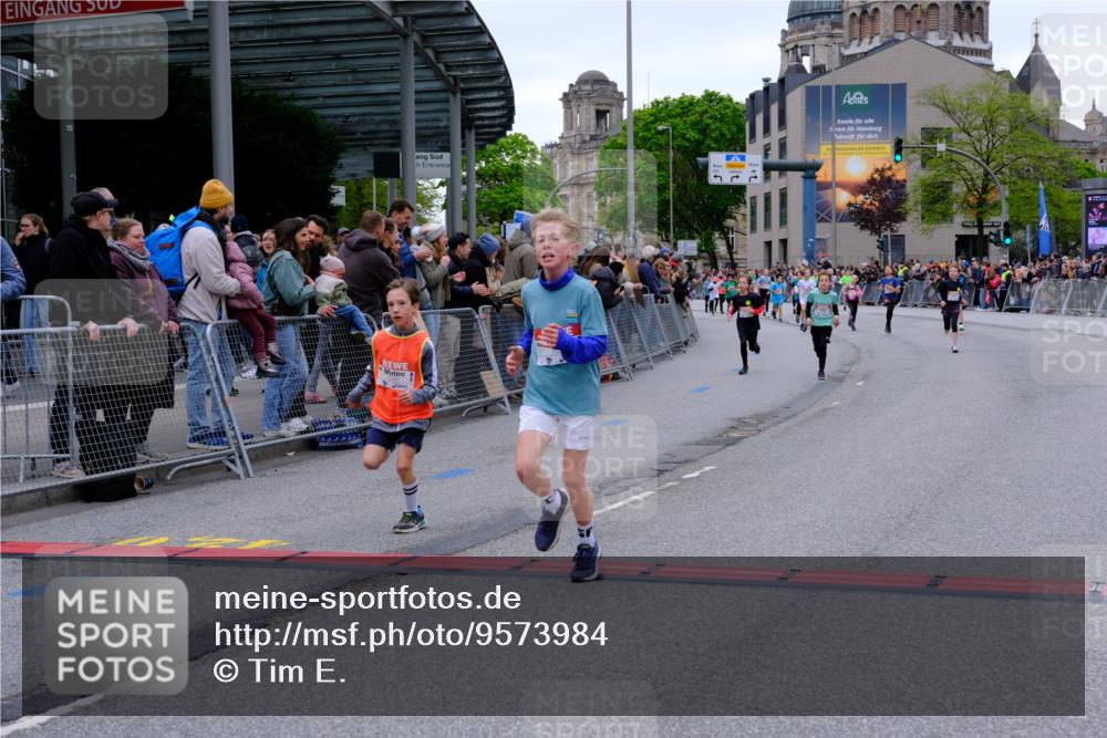 25.04.2026 - Das Zehntel Tim E. http://msf.ph/oto/9573984 25.04.2026 10:48:58 Ziel 5012, 5416, 6056, 6668, 6707, 7006, 7380, 7547, 7625, 7664, 7724, 7726, 7748, 7753, 7977 meine-sportfotos.de