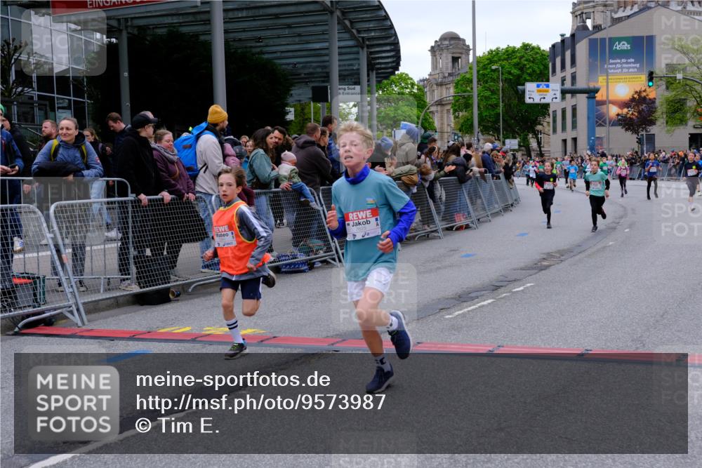 25.04.2026 - Das Zehntel Tim E. http://msf.ph/oto/9573987 25.04.2026 10:48:58 Ziel 5012, 5416, 6056, 6668, 6707, 7006, 7380, 7547, 7625, 7664, 7724, 7726, 7748, 7753, 7977 meine-sportfotos.de