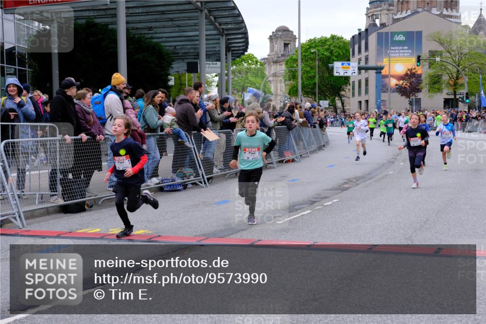 25.04.2026 - Das Zehntel Tim E. http://msf.ph/oto/9573990 25.04.2026 10:49:01 Ziel 5012, 5416, 6056, 6668, 6707, 7176, 7380, 7625, 7726, 7977 meine-sportfotos.de