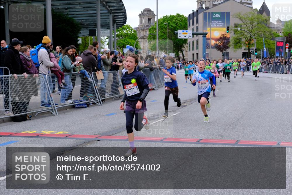 25.04.2026 - Das Zehntel Tim E. http://msf.ph/oto/9574002 25.04.2026 10:49:03 Ziel 5008, 5012, 5300, 5416, 6056, 6422, 6523, 6544, 6668, 6707, 6940, 7138, 7146, 7164, 7176, 7303, 7380, 7625, 7726, 7972 meine-sportfotos.de