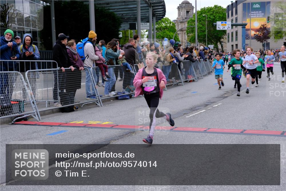 25.04.2026 - Das Zehntel Tim E. http://msf.ph/oto/9574014 25.04.2026 10:49:06 Ziel 5008, 5012, 5300, 5416, 6056, 6417, 6422, 6423, 6523, 6544, 6548, 6553, 6668, 6707, 6940, 7138, 7146, 7164, 7176, 7303, 7402, 7726, 7972 meine-sportfotos.de