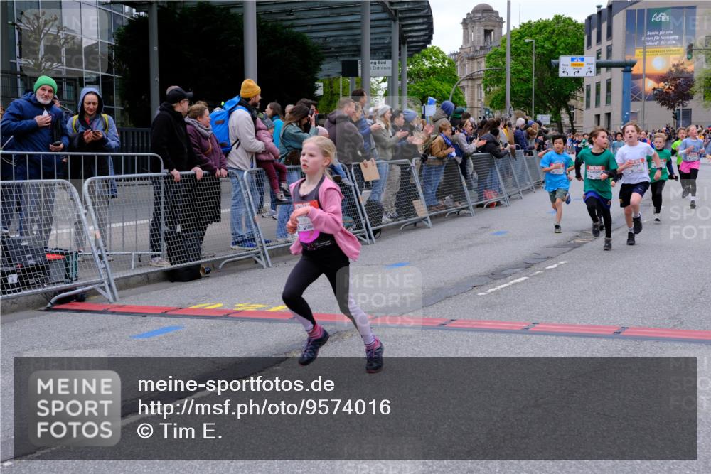 25.04.2026 - Das Zehntel Tim E. http://msf.ph/oto/9574016 25.04.2026 10:49:06 Ziel 5008, 5012, 5300, 5416, 6056, 6417, 6422, 6423, 6523, 6544, 6548, 6553, 6668, 6707, 6940, 7138, 7146, 7164, 7176, 7303, 7402, 7726, 7972 meine-sportfotos.de