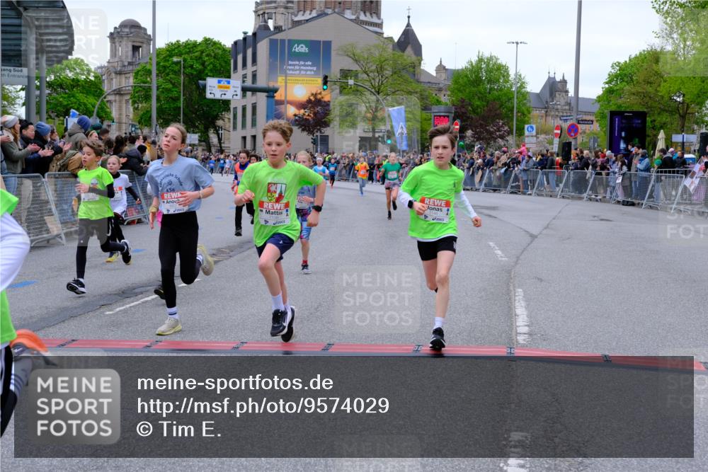 25.04.2026 - Das Zehntel Tim E. http://msf.ph/oto/9574029 25.04.2026 10:49:09 Ziel 5008, 5012, 5300, 5416, 5742, 6417, 6422, 6423, 6523, 6544, 6548, 6553, 6668, 6940, 7138, 7146, 7164, 7176, 7303, 7394, 7402, 7619, 7726, 7972 meine-sportfotos.de