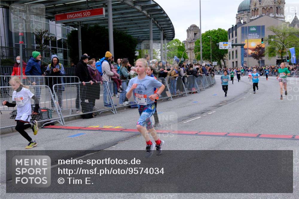 25.04.2026 - Das Zehntel Tim E. http://msf.ph/oto/9574034 25.04.2026 10:49:11 Ziel 5008, 5300, 5742, 6417, 6422, 6423, 6523, 6544, 6548, 6553, 6940, 7138, 7146, 7164, 7176, 7303, 7394, 7402, 7619, 7972 meine-sportfotos.de