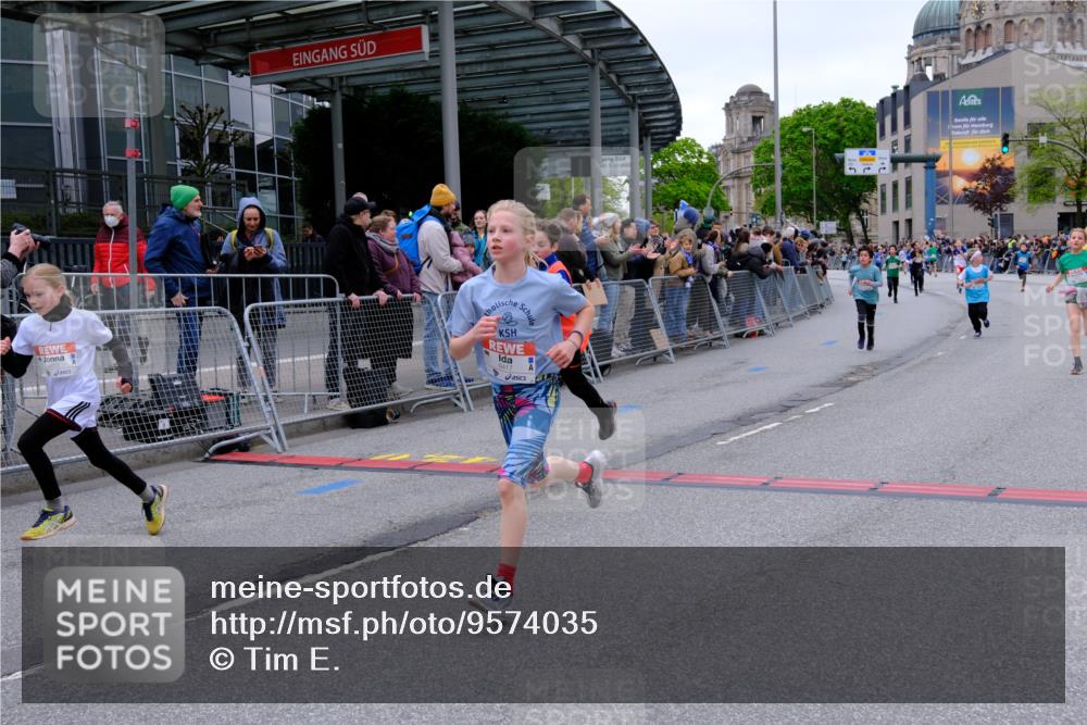 25.04.2026 - Das Zehntel Tim E. http://msf.ph/oto/9574035 25.04.2026 10:49:11 Ziel 5008, 5300, 5742, 6417, 6422, 6423, 6523, 6544, 6548, 6553, 6940, 7138, 7146, 7164, 7176, 7303, 7394, 7402, 7619, 7972 meine-sportfotos.de