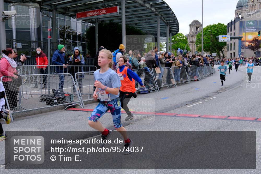 25.04.2026 - Das Zehntel Tim E. http://msf.ph/oto/9574037 25.04.2026 10:49:11 Ziel 5008, 5300, 5742, 6417, 6422, 6423, 6523, 6544, 6548, 6553, 6940, 7138, 7146, 7164, 7176, 7303, 7394, 7402, 7619, 7972 meine-sportfotos.de