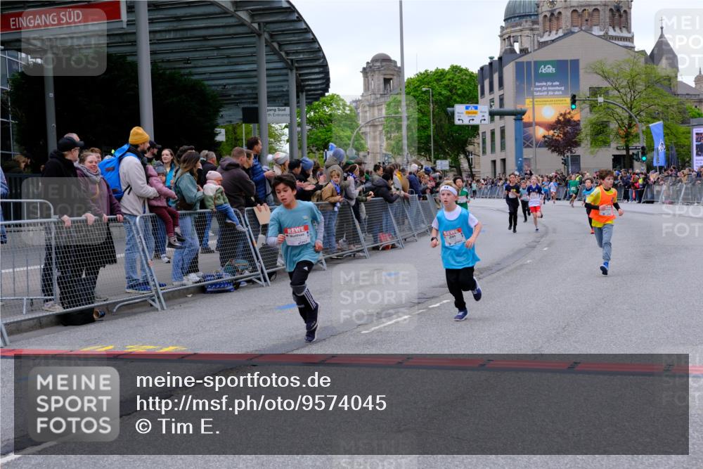 25.04.2026 - Das Zehntel Tim E. http://msf.ph/oto/9574045 25.04.2026 10:49:14 Ziel 5008, 5300, 5734, 5742, 6417, 6422, 6423, 6523, 6544, 6548, 6553, 6711, 6732, 6940, 6964, 7138, 7146, 7164, 7303, 7394, 7402, 7529, 7619, 7972 meine-sportfotos.de