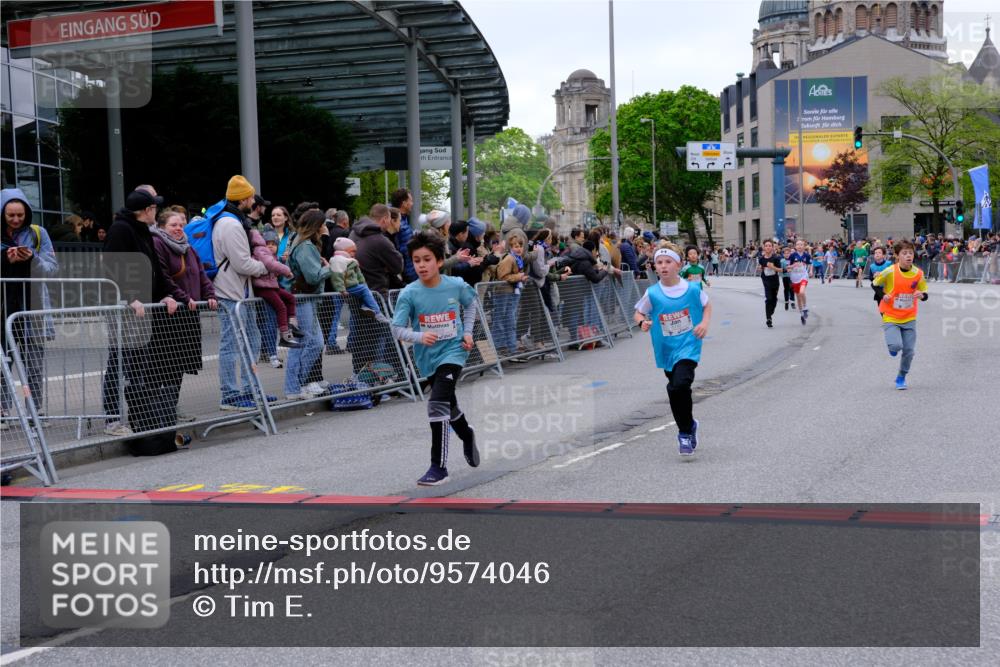 25.04.2026 - Das Zehntel Tim E. http://msf.ph/oto/9574046 25.04.2026 10:49:14 Ziel 5008, 5300, 5734, 5742, 6417, 6422, 6423, 6523, 6544, 6548, 6553, 6711, 6732, 6940, 6964, 7138, 7146, 7164, 7303, 7394, 7402, 7529, 7619, 7972 meine-sportfotos.de