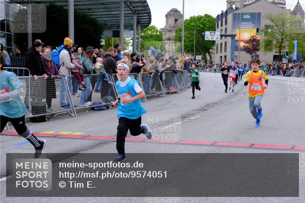 25.04.2026 - Das Zehntel Tim E. http://msf.ph/oto/9574051 25.04.2026 10:49:15 Ziel 5300, 5734, 5742, 6417, 6422, 6423, 6544, 6548, 6553, 6711, 6732, 6964, 7138, 7146, 7394, 7402, 7529, 7619 meine-sportfotos.de