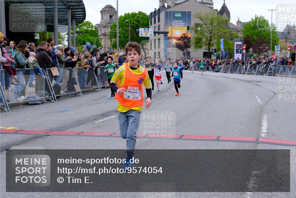 25.04.2026 - Das Zehntel Tim E. http://msf.ph/oto/9574054 25.04.2026 10:49:16 Ziel 5734, 5742, 6417, 6423, 6548, 6553, 6711, 6732, 6964, 7394, 7402, 7529, 7619 meine-sportfotos.de