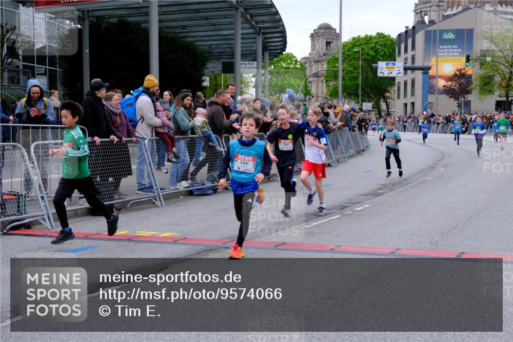 25.04.2026 - Das Zehntel Tim E. http://msf.ph/oto/9574066 25.04.2026 10:49:18 Ziel 5734, 5742, 6045, 6518, 6548, 6711, 6732, 6964, 7394, 7529, 7619 meine-sportfotos.de