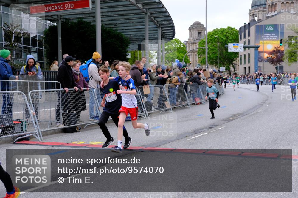 25.04.2026 - Das Zehntel Tim E. http://msf.ph/oto/9574070 25.04.2026 10:49:19 Ziel 5734, 5742, 5762, 6045, 6069, 6518, 6711, 6732, 6964, 7394, 7529, 7619 meine-sportfotos.de