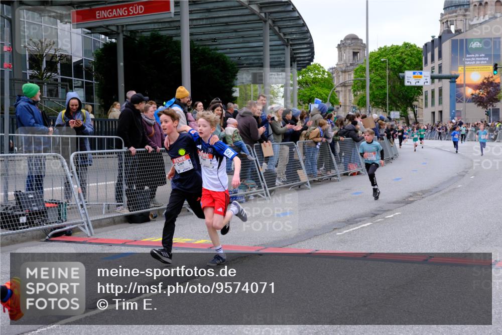 25.04.2026 - Das Zehntel Tim E. http://msf.ph/oto/9574071 25.04.2026 10:49:19 Ziel 5734, 5742, 5762, 6045, 6069, 6518, 6711, 6732, 6964, 7394, 7529, 7619 meine-sportfotos.de