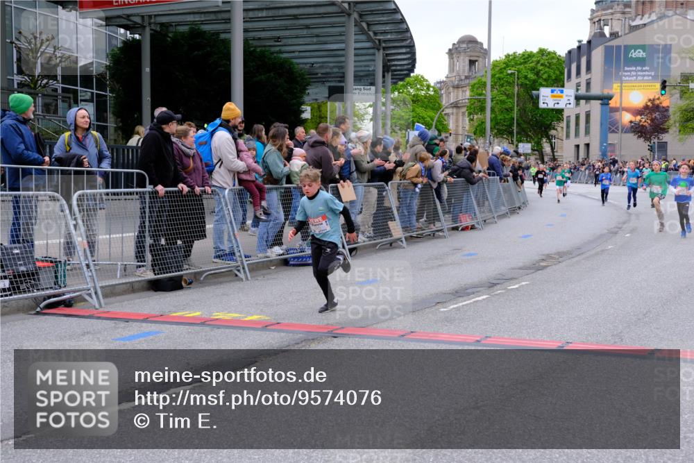 25.04.2026 - Das Zehntel Tim E. http://msf.ph/oto/9574076 25.04.2026 10:49:20 Ziel 5734, 5742, 5762, 6045, 6069, 6518, 6711, 6732, 6964, 7394, 7529, 7619 meine-sportfotos.de