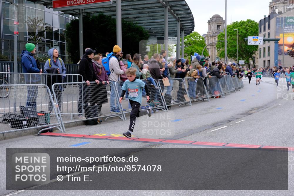 25.04.2026 - Das Zehntel Tim E. http://msf.ph/oto/9574078 25.04.2026 10:49:20 Ziel 5734, 5742, 5762, 6045, 6069, 6518, 6711, 6732, 6964, 7394, 7529, 7619 meine-sportfotos.de