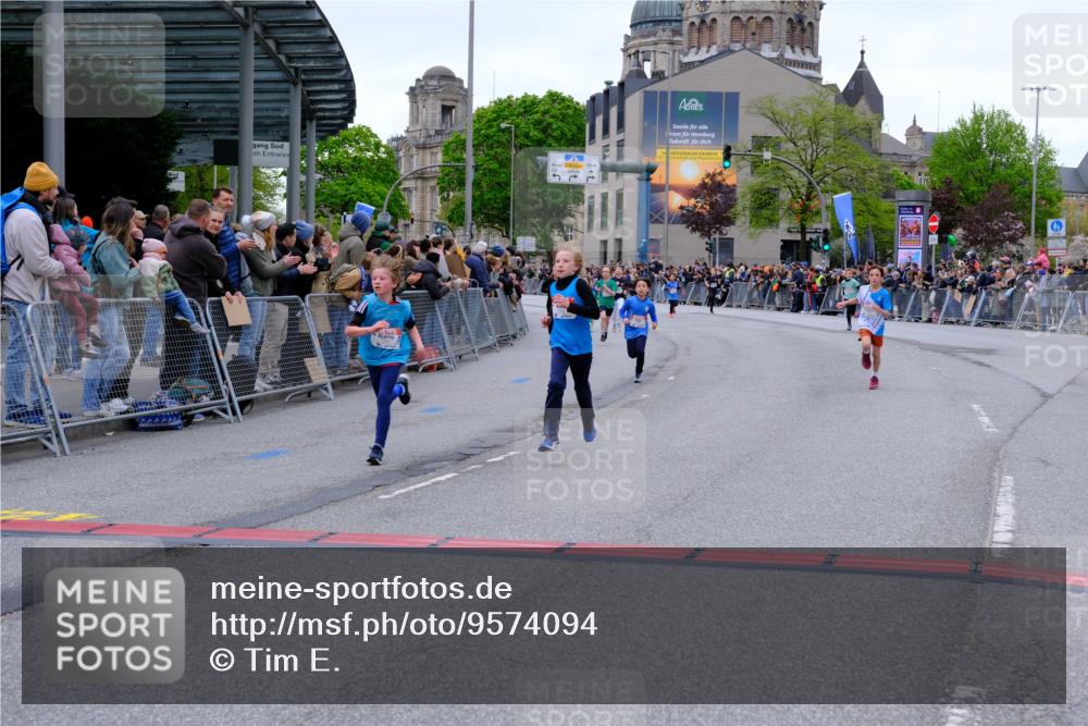 25.04.2026 - Das Zehntel Tim E. http://msf.ph/oto/9574094 25.04.2026 10:49:24 Ziel 5512, 5734, 5762, 6041, 6045, 6069, 6327, 6518, 6711, 6732, 6964, 7529, 7706, 7939, 7941 meine-sportfotos.de