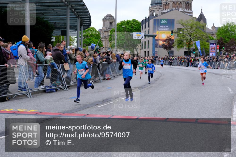 25.04.2026 - Das Zehntel Tim E. http://msf.ph/oto/9574097 25.04.2026 10:49:24 Ziel 5512, 5734, 5762, 6041, 6045, 6069, 6327, 6518, 6711, 6732, 6964, 7529, 7706, 7939, 7941 meine-sportfotos.de
