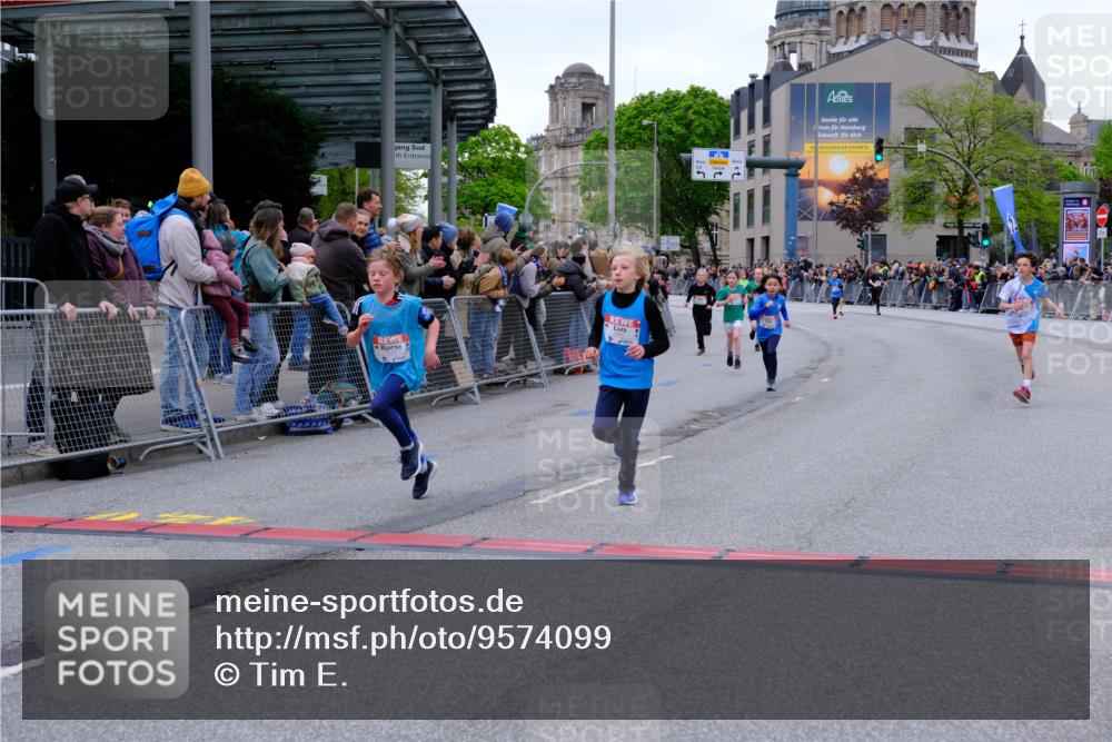 25.04.2026 - Das Zehntel Tim E. http://msf.ph/oto/9574099 25.04.2026 10:49:25 Ziel 5383, 5512, 5577, 5762, 6041, 6045, 6069, 6327, 6518, 7529, 7706, 7939, 7941 meine-sportfotos.de
